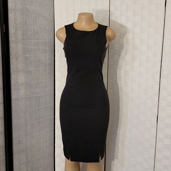 TAGLAI SLEEVELESS SHEATH BODYCON DRESS - Picture 2 of 13
